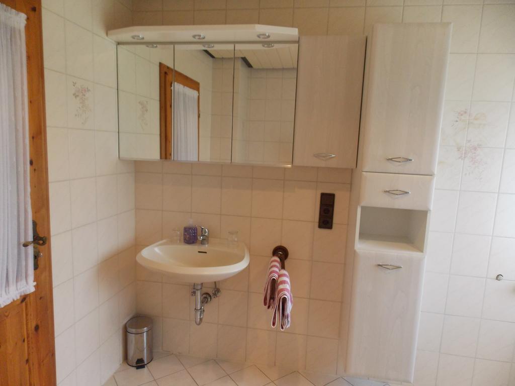 Ferienwohnung Inge Blum Müllenbach エクステリア 写真