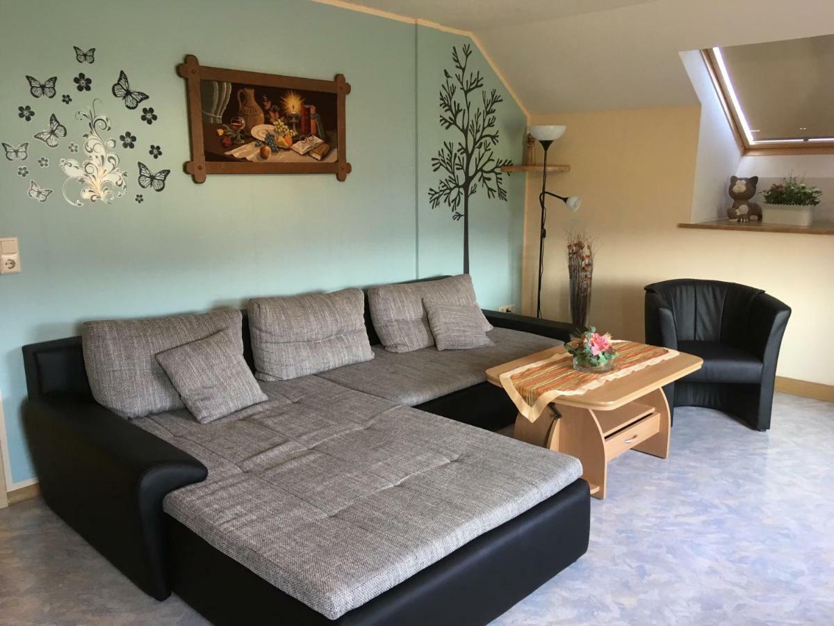 Ferienwohnung Inge Blum Müllenbach エクステリア 写真